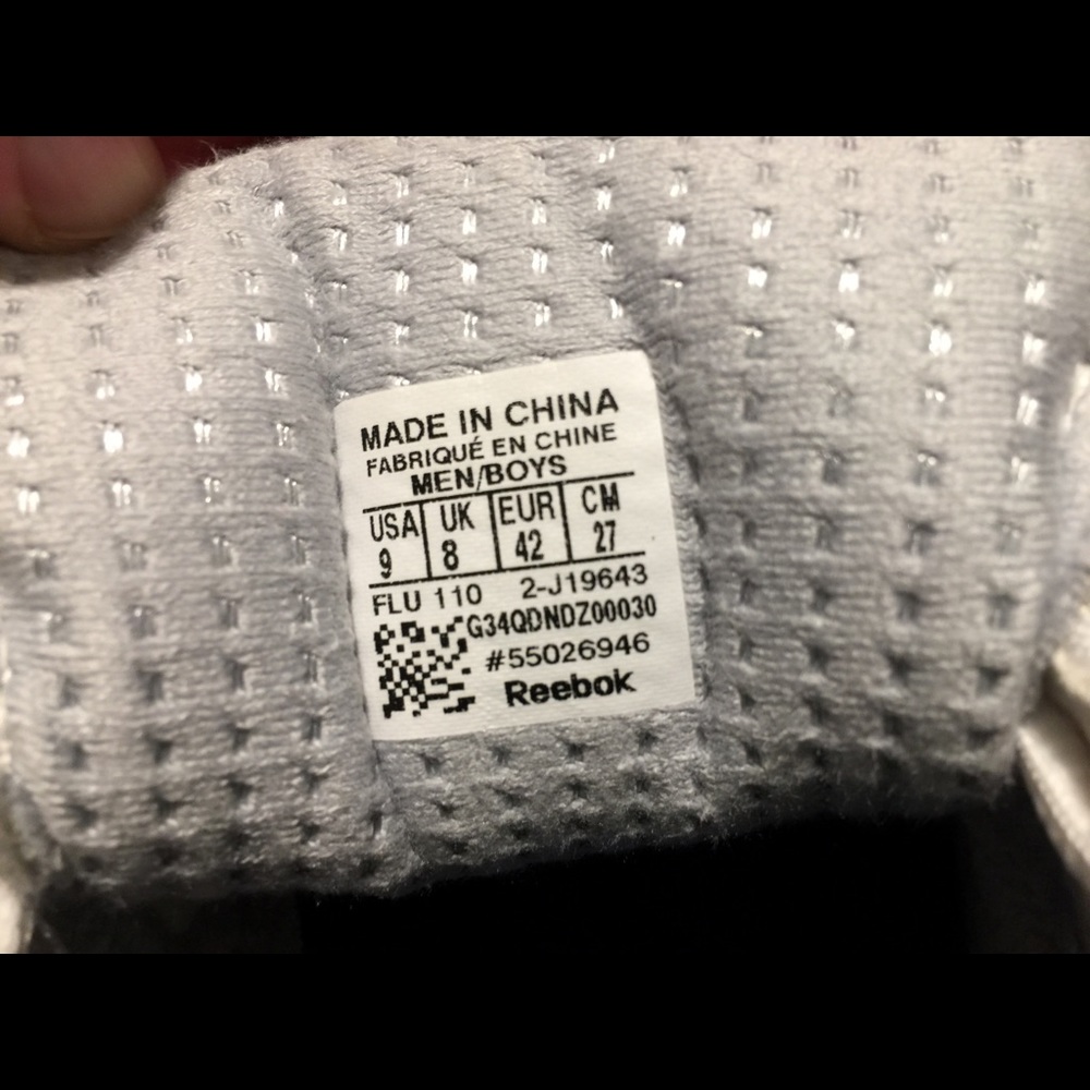 Reebok Men’s Easy-tone Walking Shoes, Sz 9